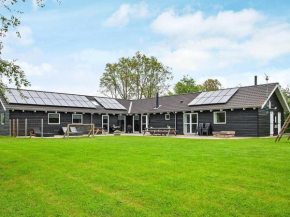 18 person holiday home in Ebeltoft, Ebeltoft
